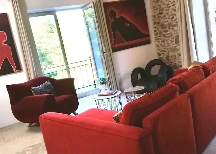 Authentic & Charming Dans Les Monts Du Lyonnais, Animaux Acceptes *