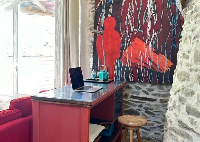 Konukevi Authentic & Charming Dans Les Monts Du Lyonnais, Animaux Acceptes