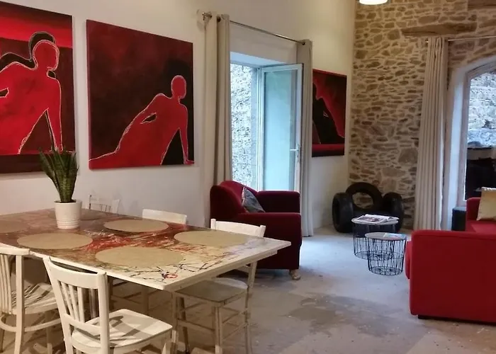 Konukevi Authentic & Charming Dans Les Monts Du Lyonnais, Animaux Acceptes Larajasse