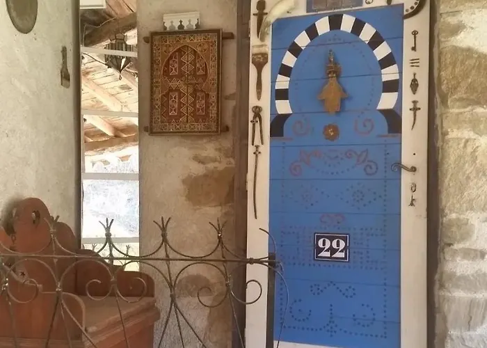 Authentic & Charming Dans Les Monts Du Lyonnais, Animaux Acceptes * Larajasse