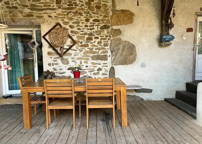 Authentic & Charming Dans Les Monts Du Lyonnais, Animaux Acceptes *