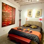 Authentic & Charming Dans Les Monts Du Lyonnais, Animaux Acceptes * Larajasse