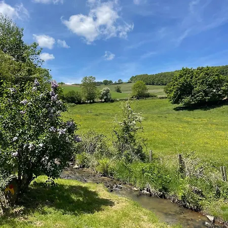 招待所 Authentic & Charming Dans Les Monts Du Lyonnais, Animaux Acceptes Larajasse