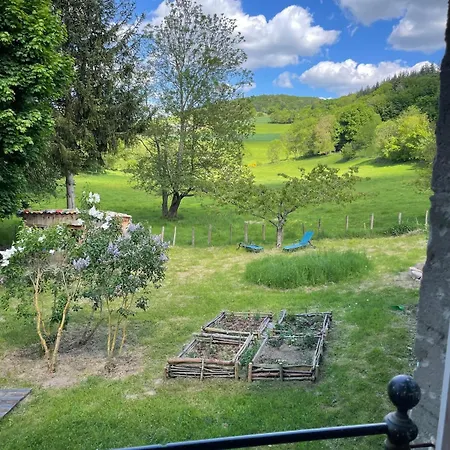 Authentic & Charming Dans Les Monts Du Lyonnais, Animaux Acceptes Larajasse