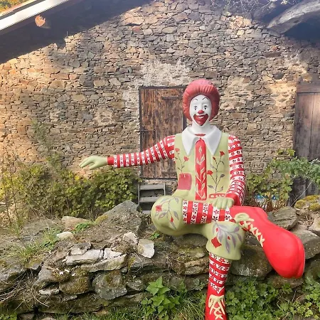 Authentic & Charming Dans Les Monts Du Lyonnais, Animaux Acceptes * Larajasse