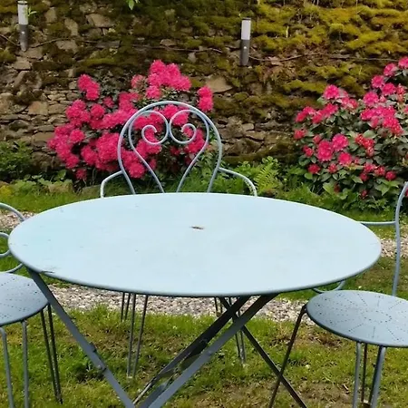 Authentic & Charming Dans Les Monts Du Lyonnais, Animaux Acceptes