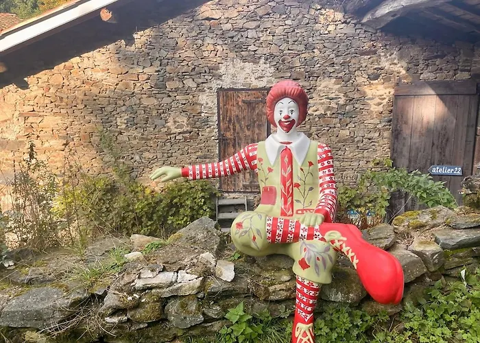 Authentic & Charming Dans Les Monts Du Lyonnais, Animaux Acceptes * Larajasse