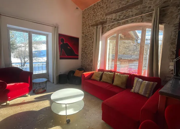 게스트하우스 Authentic & Charming Dans Les Monts Du Lyonnais, Animaux Acceptes *